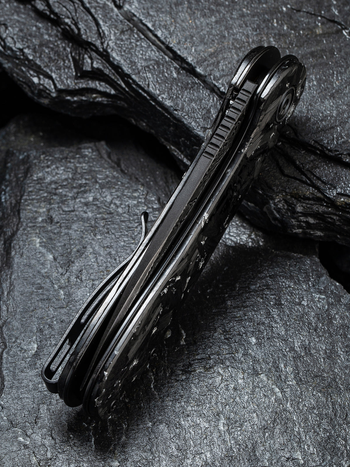 CIVIVI Elementum | Shredded Carbon Fiber &amp; Silvery Shred in Clear Resin Contoured Handle Black Hand Rubbed Damascus